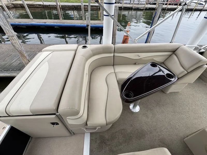 Slide: The Image of Bennington 20 SL 2014 - 11