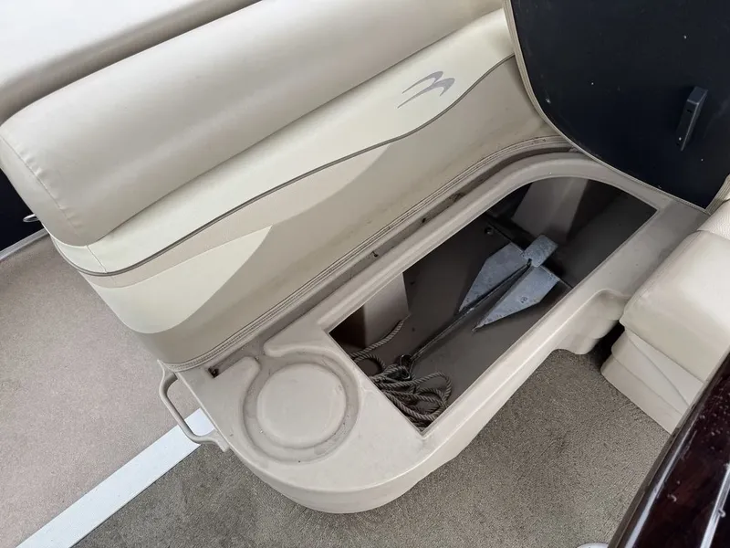 Slide: The Image of Bennington 20 SL 2014 - 22