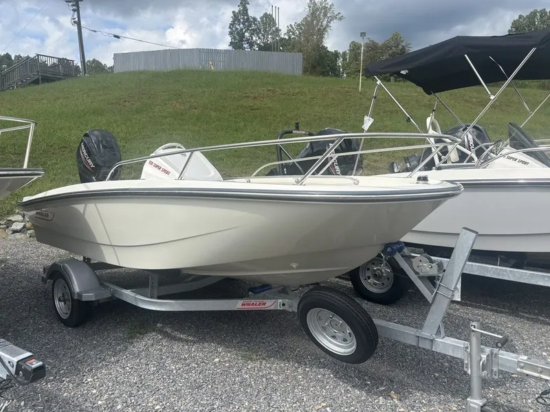 The Image of Boston Whaler 130 Super Sport 2024 - 1