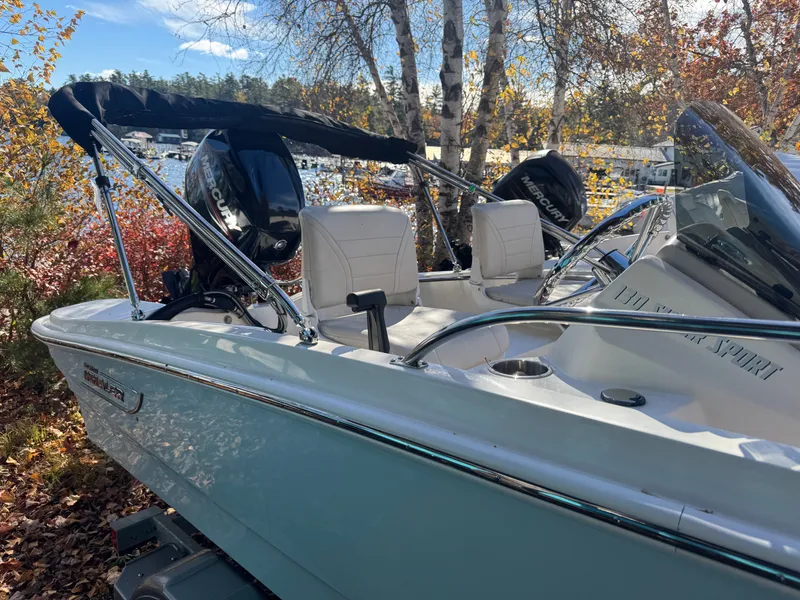 Slide: The Image of Boston Whaler 130 Super Sport 2025 - 3