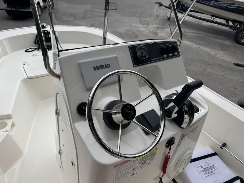 Slide: The Image of Boston Whaler 150 Montauk 2025 - 10