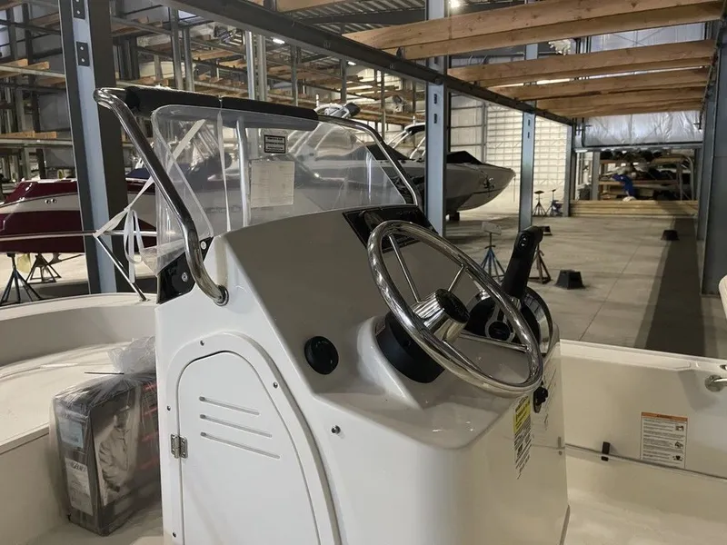 Slide: The Image of Boston Whaler 150 Montauk 2024 - 7