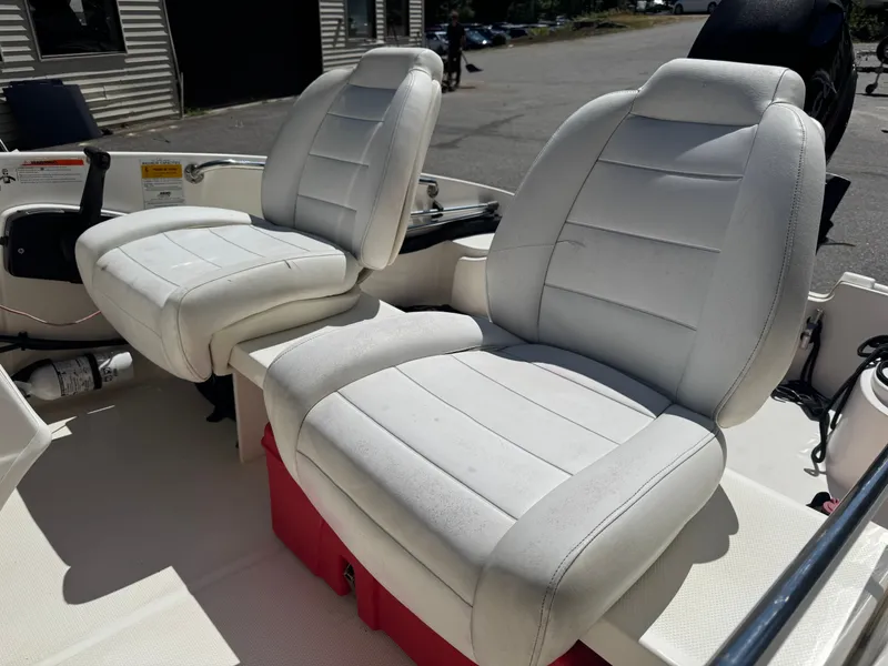 Slide: The Image of Boston Whaler 150 Super Sport 2014 - 10