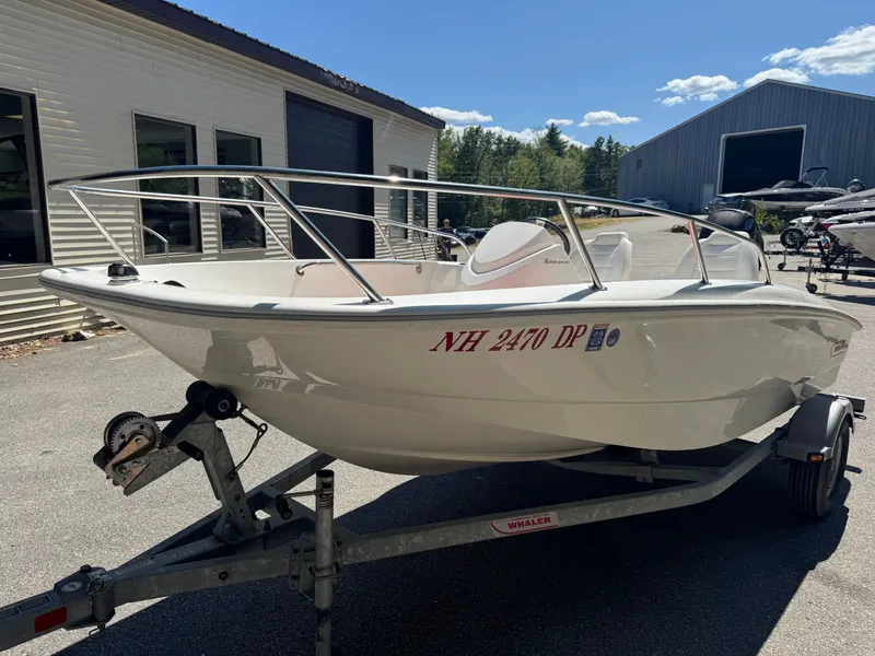 Slide: The Image of Boston Whaler 150 Super Sport 2014 - 3