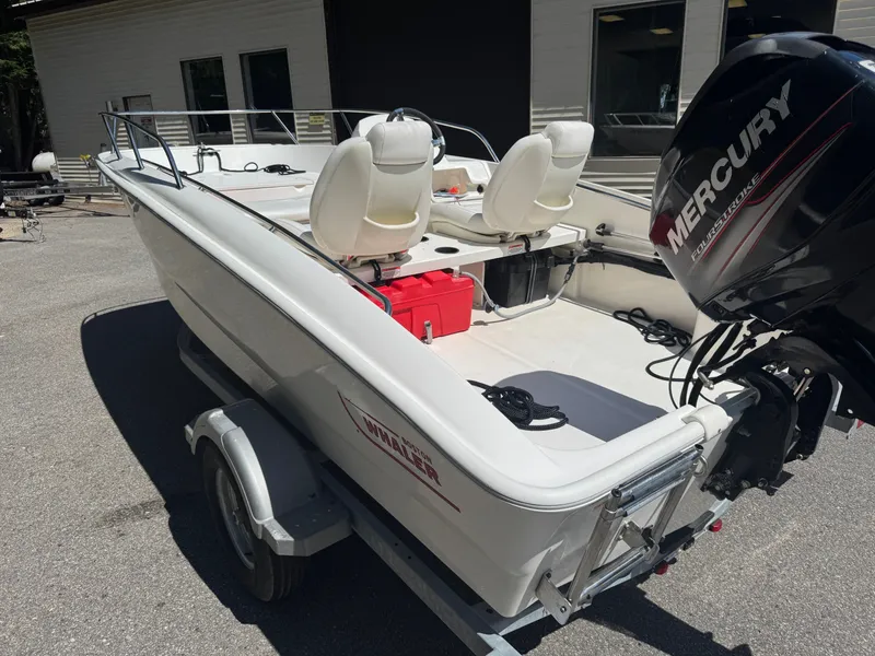 Slide: The Image of Boston Whaler 150 Super Sport 2014 - 4