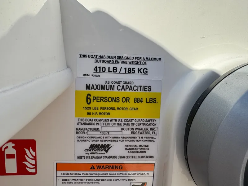 Slide: The Image of Boston Whaler 160 Super Sport 2026 - 14