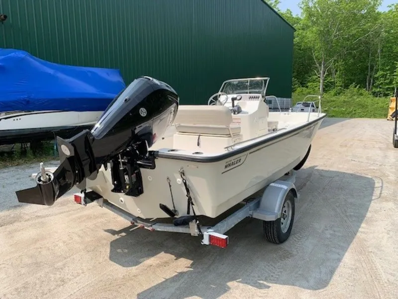 Slide: The Image of Boston Whaler 170 Montauk 2025 - 4