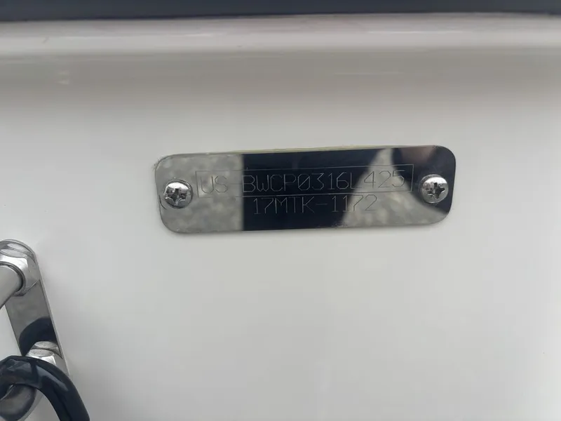 Slide: The Image of Boston Whaler 170 Montauk 2025 - 7