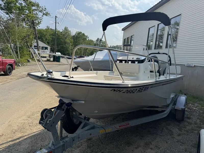 Slide: The Image of Boston Whaler 170 Montauk 2025 - 4