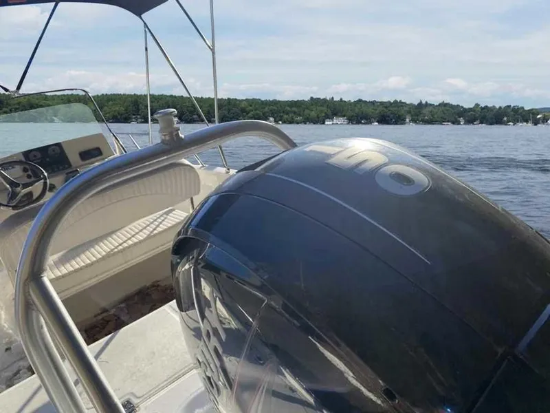 Slide: The Image of Boston Whaler 180 Dauntless 2015 - 2