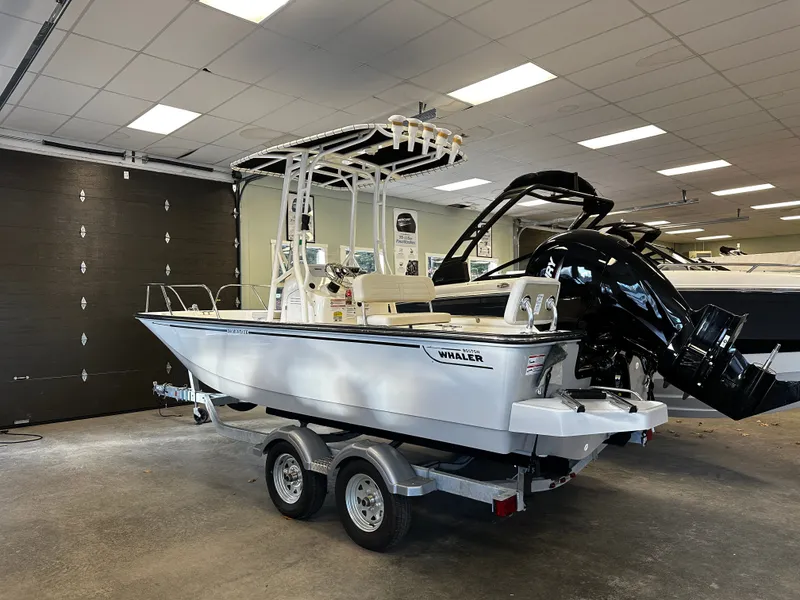 Slide: The Image of Boston Whaler 190 Montauk 2026 - 3