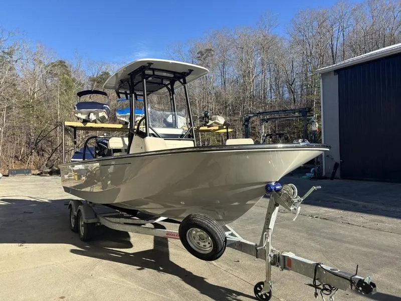 Slide: The Image of Boston Whaler 210 Montauk 2025 - 3