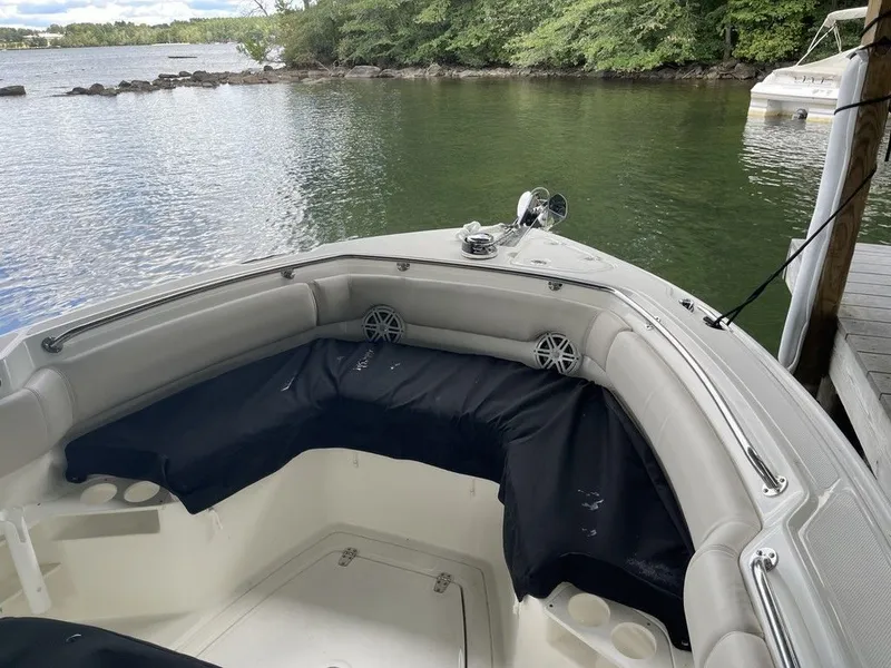 Slide: The Image of Boston Whaler 230 Outrage 2025 - 5