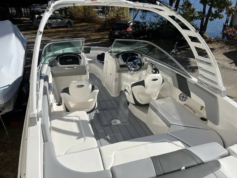 Slide: The Image of Chaparral 23 SSi 2025 - 4