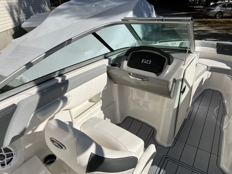 Slide: The Image of Chaparral 23 SSi 2025 - 6