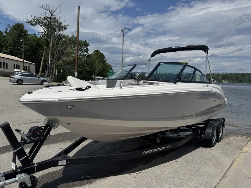 The Image of Chaparral 23 SSi 2025 - 1