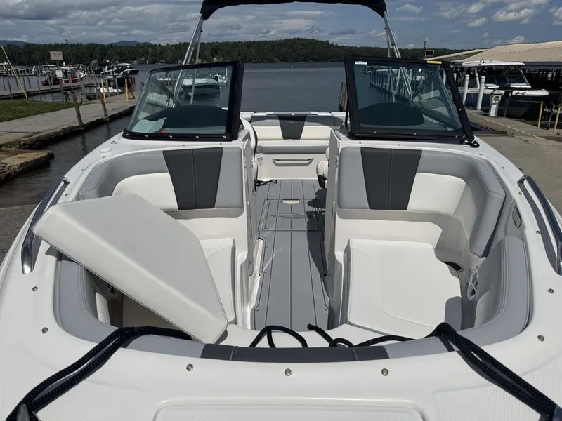 Slide: The Image of Chaparral 23 SSi 2025 - 8