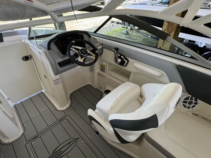 Slide: The Image of Chaparral 23 SSi 2025 - 10