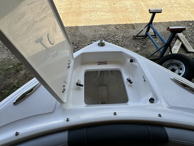 Slide: The Image of Chaparral 23 SSi 2025 - 21