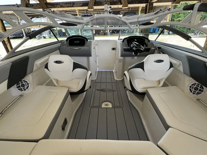 Slide: The Image of Chaparral 23 SSi 2025 - 9