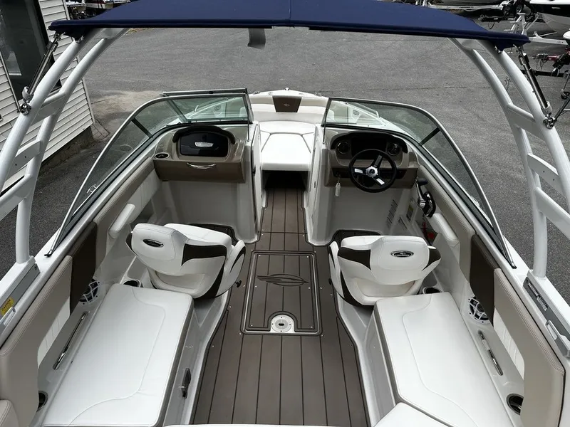 Slide: The Image of Chaparral 23 SSi 2022 - 10