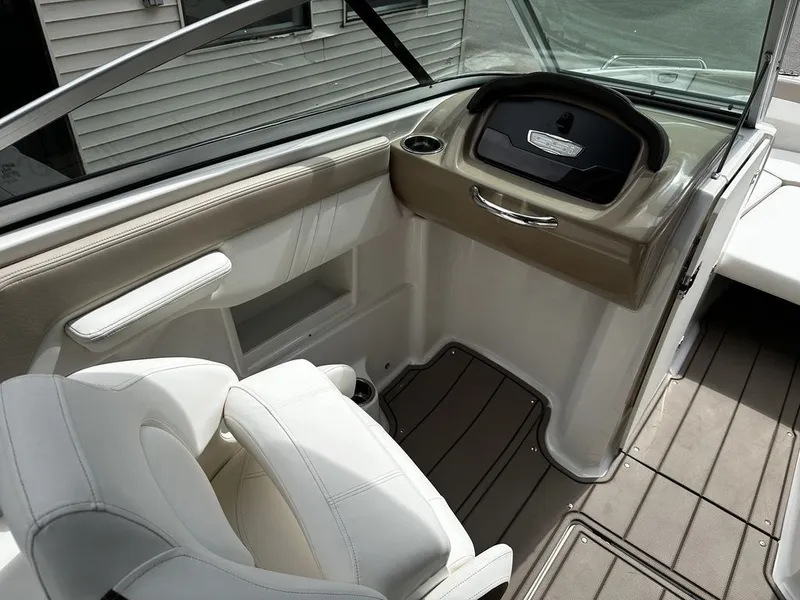 Slide: The Image of Chaparral 23 SSi 2022 - 14