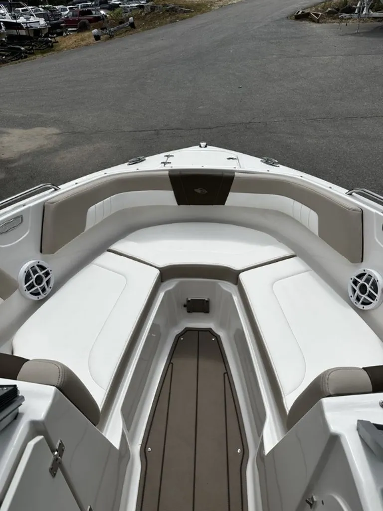 Slide: The Image of Chaparral 23 SSi 2022 - 16