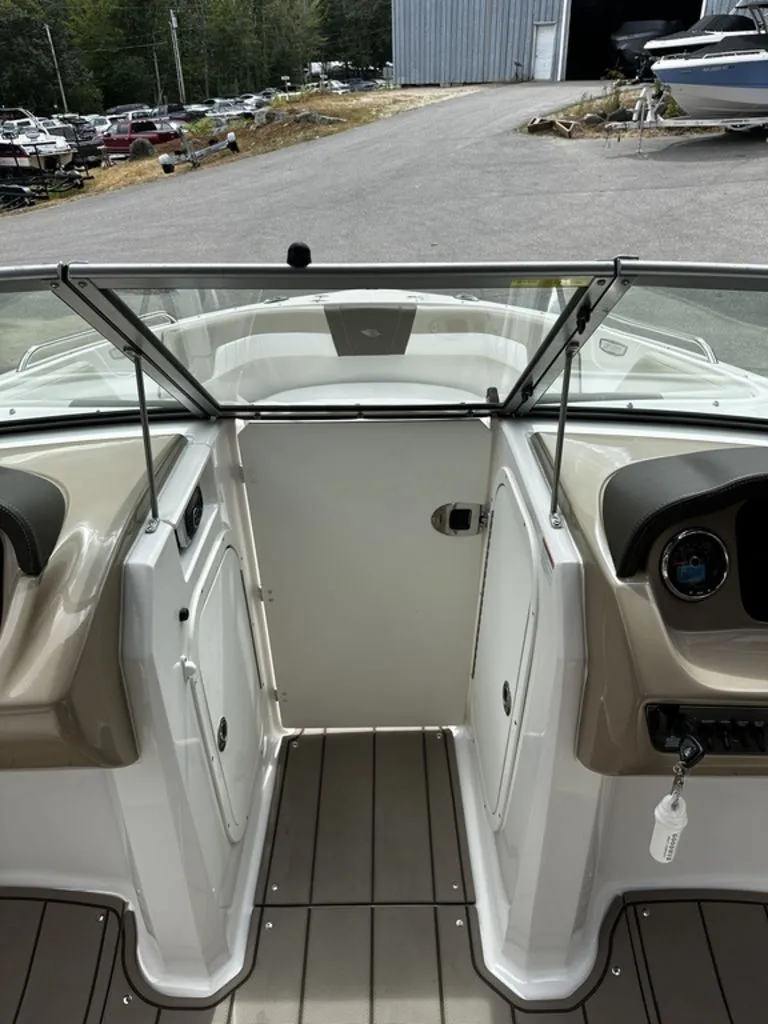 Slide: The Image of Chaparral 23 SSi 2022 - 18