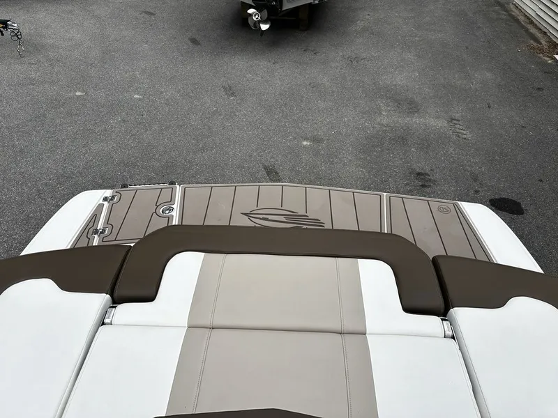 Slide: The Image of Chaparral 23 SSi 2022 - 9