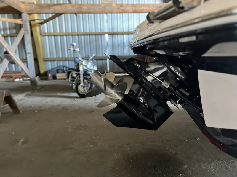 Slide: The Image of Chaparral 23 SSi 2024 - 4