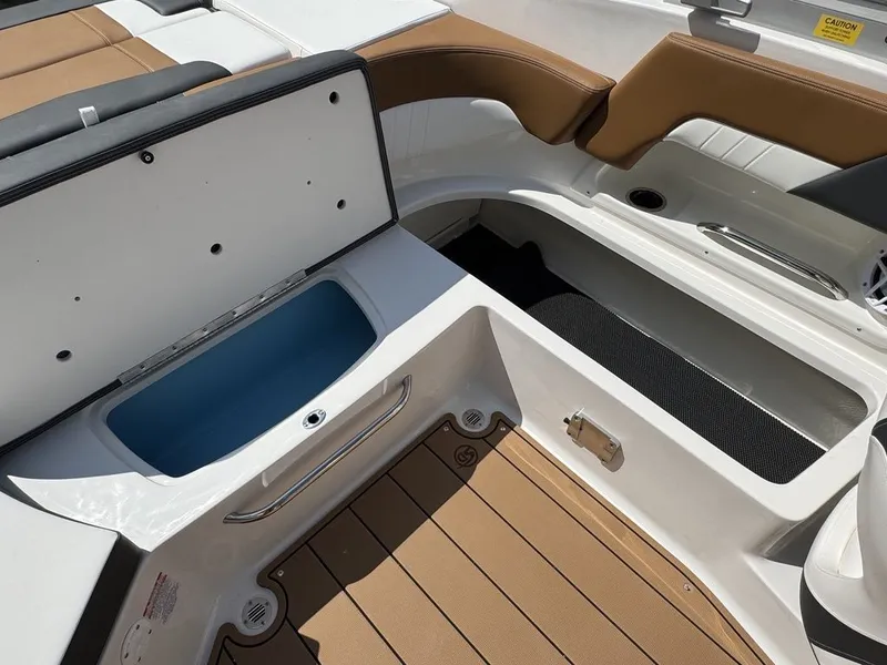 Slide: The Image of Chaparral 23 SSI SPORT 2025 - 14