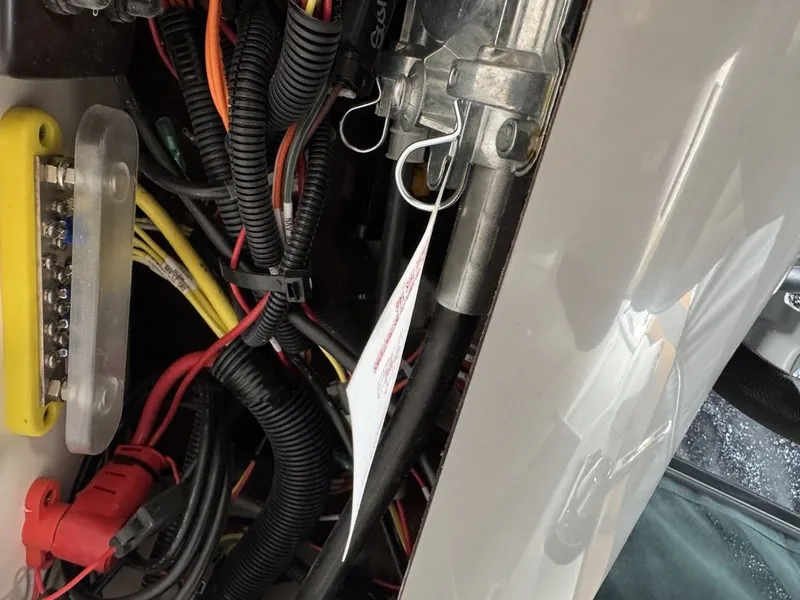 Slide: The Image of Chaparral 23 SSI SPORT 2025 - 26