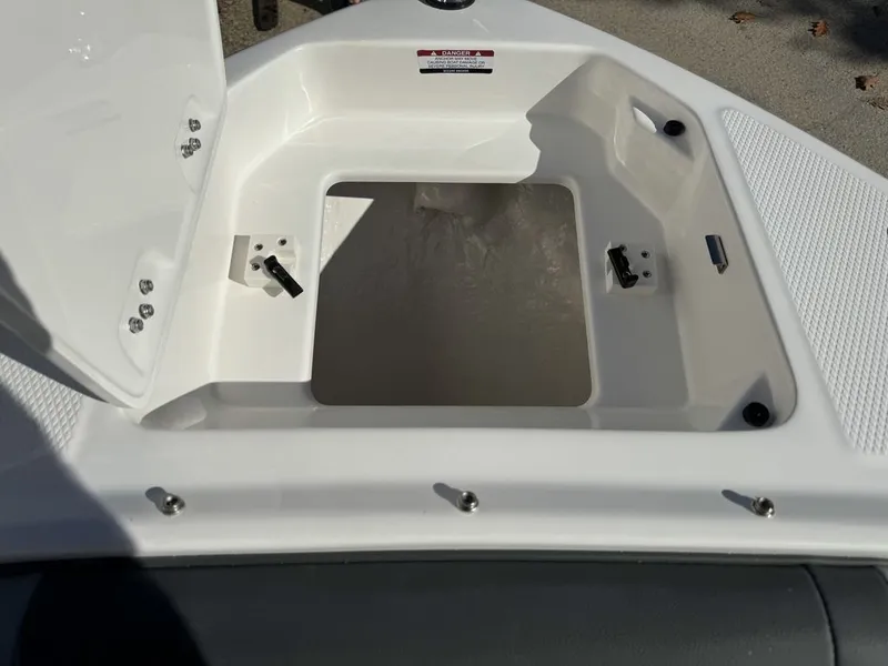 Slide: The Image of Chaparral 247 SSX 2025 - 25