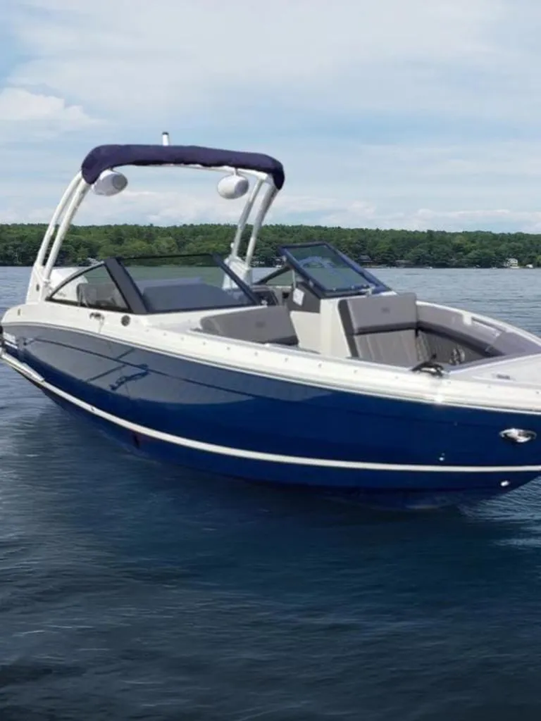 The Image of Cobalt R4 Outboard 2025 - 1