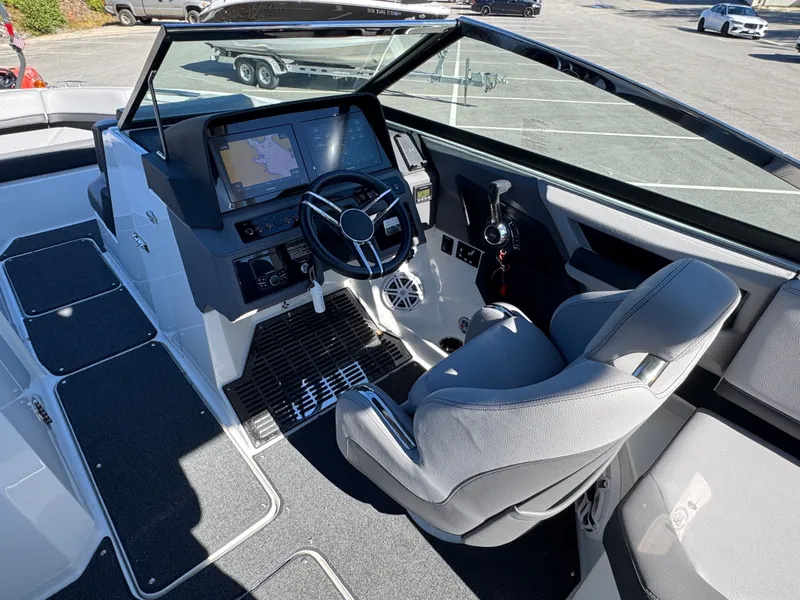 Slide: The Image of Cobalt R6 2021 - 24