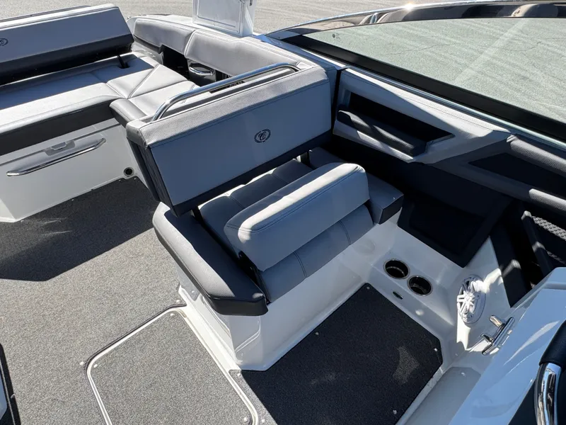 Slide: The Image of Cobalt R6 2021 - 31