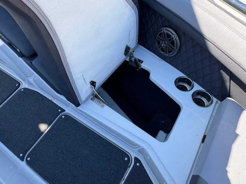 Slide: The Image of Cobalt R6 2021 - 38