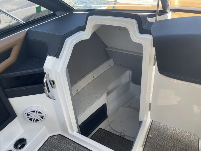 Slide: The Image of Cobalt R6 2025 - 18