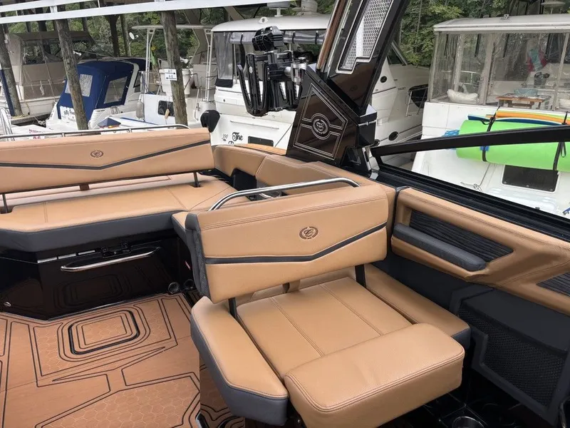 Slide: The Image of Cobalt R6 Surf 2026 - 4