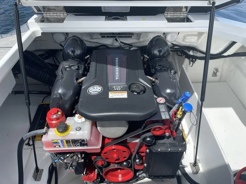 Slide: The Image of Cobalt R8 2025 - 31