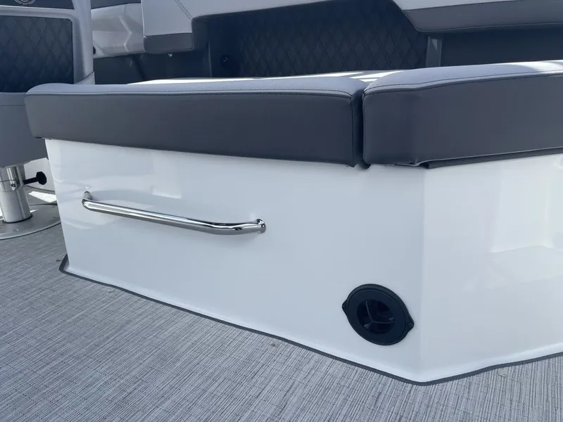 Slide: The Image of Cobalt R8 2025 - 32