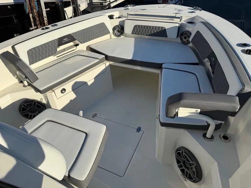 Slide: The Image of Cobia 265 Open Center Console 2025 - 5