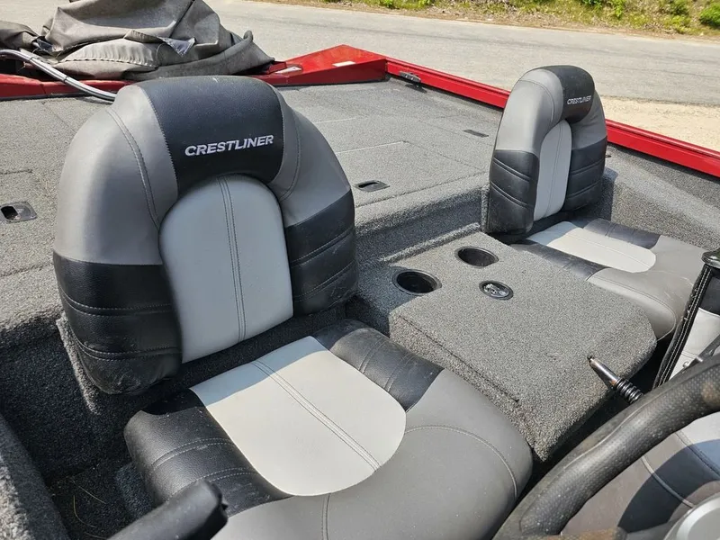 Slide: The Image of Crestliner VT17DX 2018 - 5