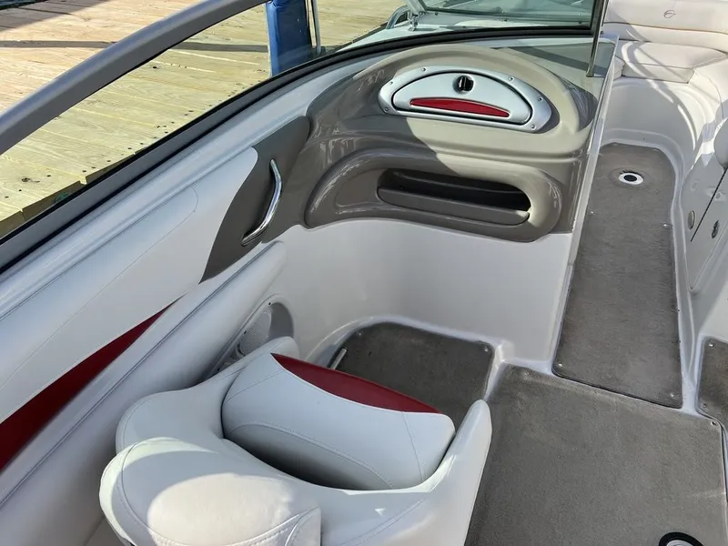 Slide: The Image of Crownline Boats 230 LS 2007 - 7