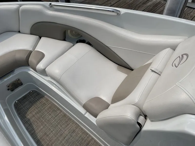 Slide: The Image of Crownline Boats 255SS 2015 - 14