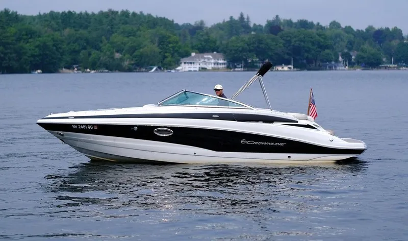 Slide: The Image of Crownline Boats 255SS 2015 - 4