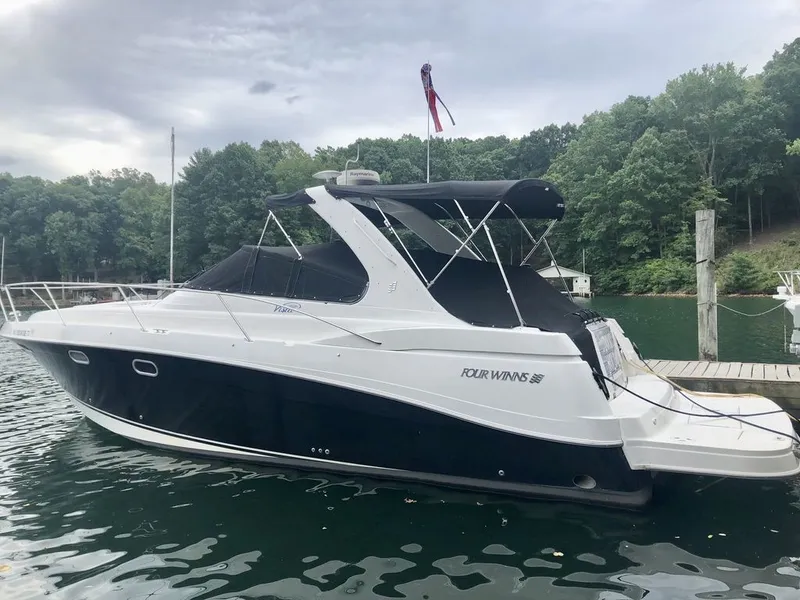 The Image of Four Winns 378 Vista 2003 - 1