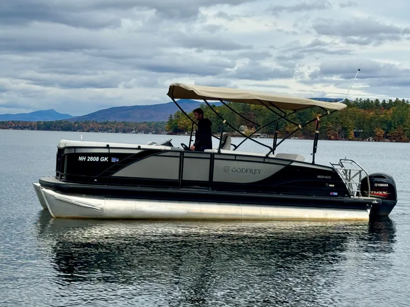 Slide: The Image of Godfrey Monaco 235 SFL 2022 - 14