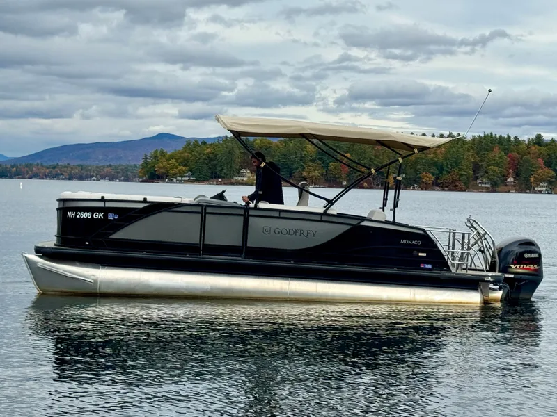 Slide: The Image of Godfrey Monaco 235 SFL 2022 - 16