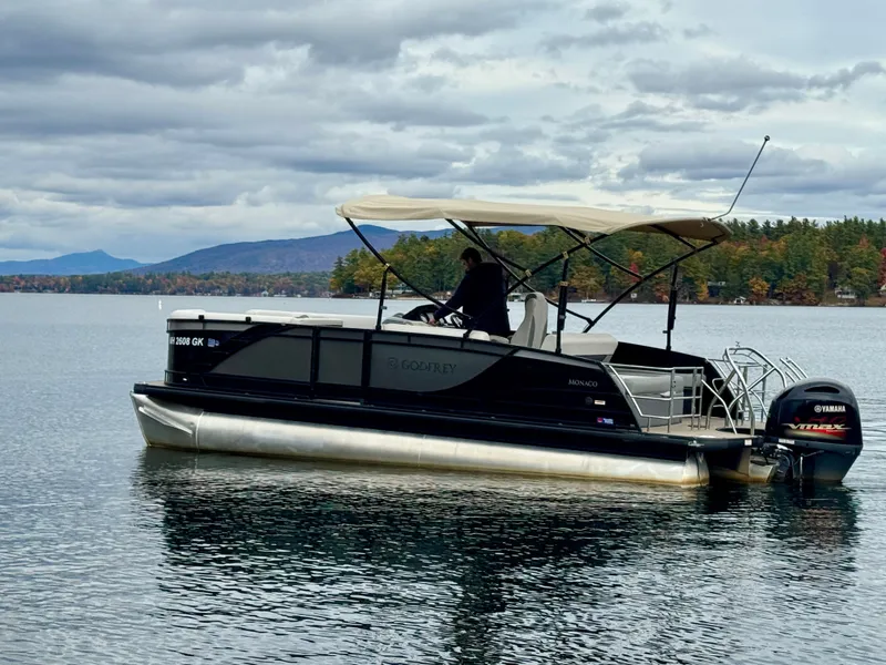 Slide: The Image of Godfrey Monaco 235 SFL 2022 - 17